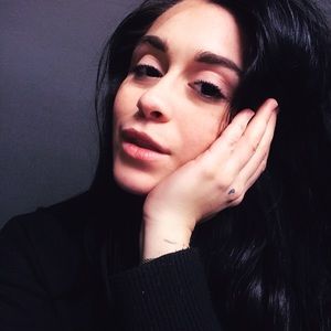 Meet your Posher, Tessa